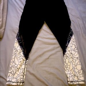 Women’s size small cropped legging